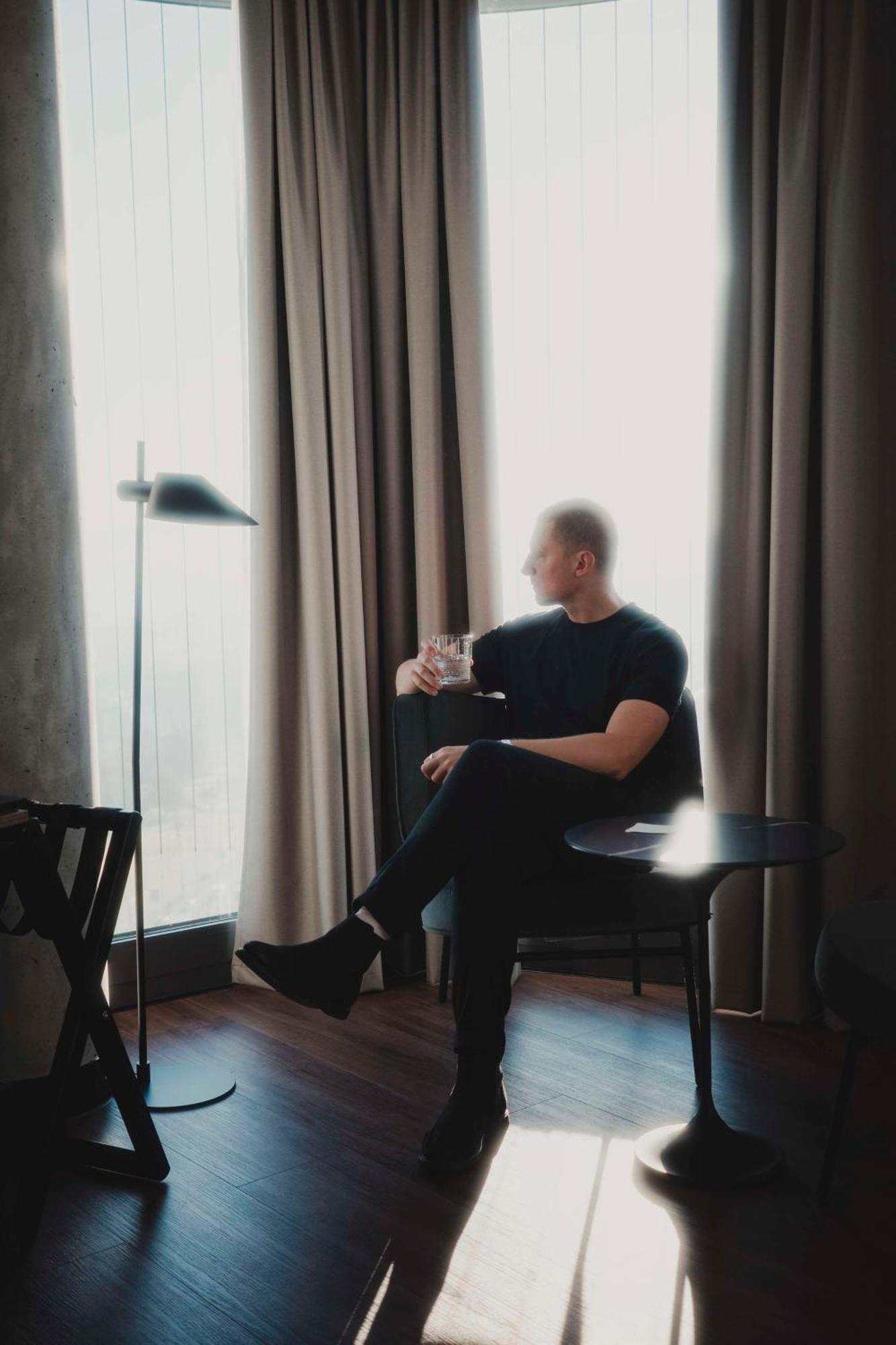 Radisson Blu Hotel At Porsche Design Tower 슈투트가르트 외부 사진